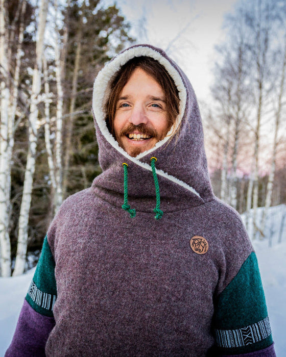Hoodie I kokt ull  * ljusbrun ljuslila *