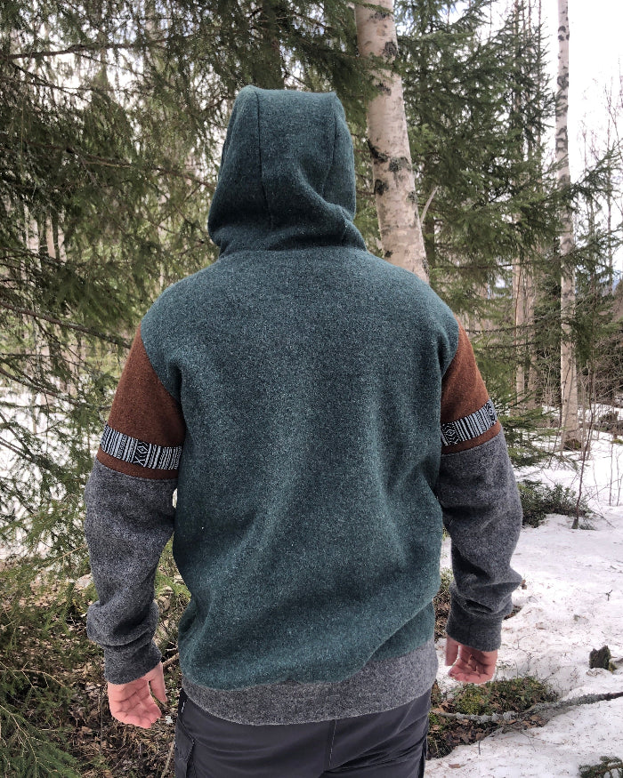 Hoodie i kokt ull * mörkgrön -grå *